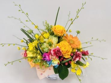 ご婚約祝い　アレンジメント｜「彩季舎」　（群馬県高崎市の花キューピット加盟店 花屋）のブログ