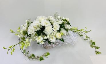 長テーブル　流しテーブル　ゲストフラワー｜「彩季舎」　（群馬県高崎市の花キューピット加盟店 花屋）のブログ