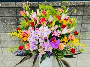 お祝いスタンド花 花屋ブログ 群馬県高崎市の花屋 彩季舎にフラワーギフトはお任せください 当店は 安心と信頼の花キューピット加盟店です 花キューピットタウン