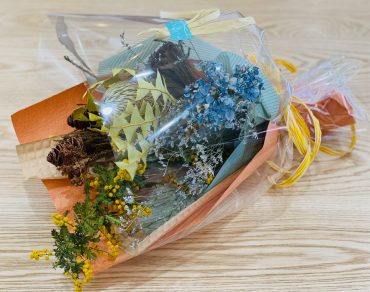 ご卒業祝い　ドライフラワーの花束｜「彩季舎」　（群馬県高崎市の花キューピット加盟店 花屋）のブログ